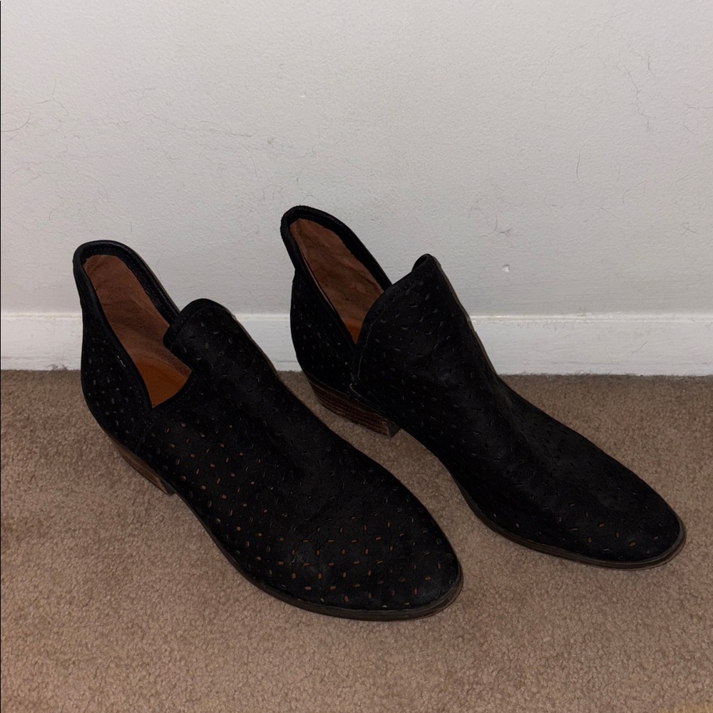 Black Booties